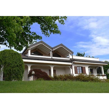 B&B Villa Monterosa Con Piscina Castronno Εξωτερικό φωτογραφία