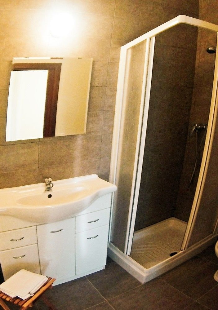 B&B Villa Monterosa Con Piscina Castronno Εξωτερικό φωτογραφία