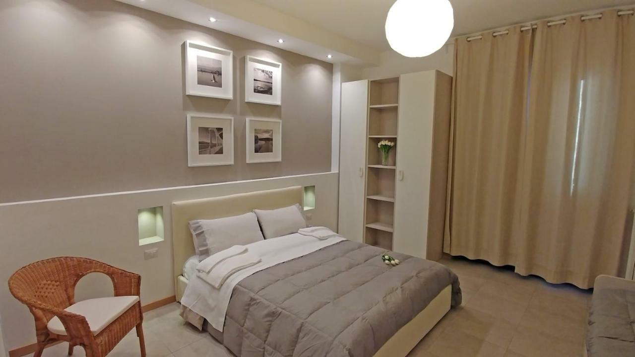 B&B Villa Monterosa Con Piscina Castronno Εξωτερικό φωτογραφία