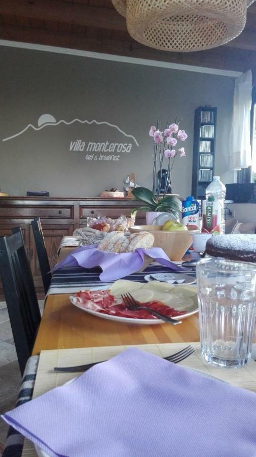B&B Villa Monterosa Con Piscina Castronno Εξωτερικό φωτογραφία